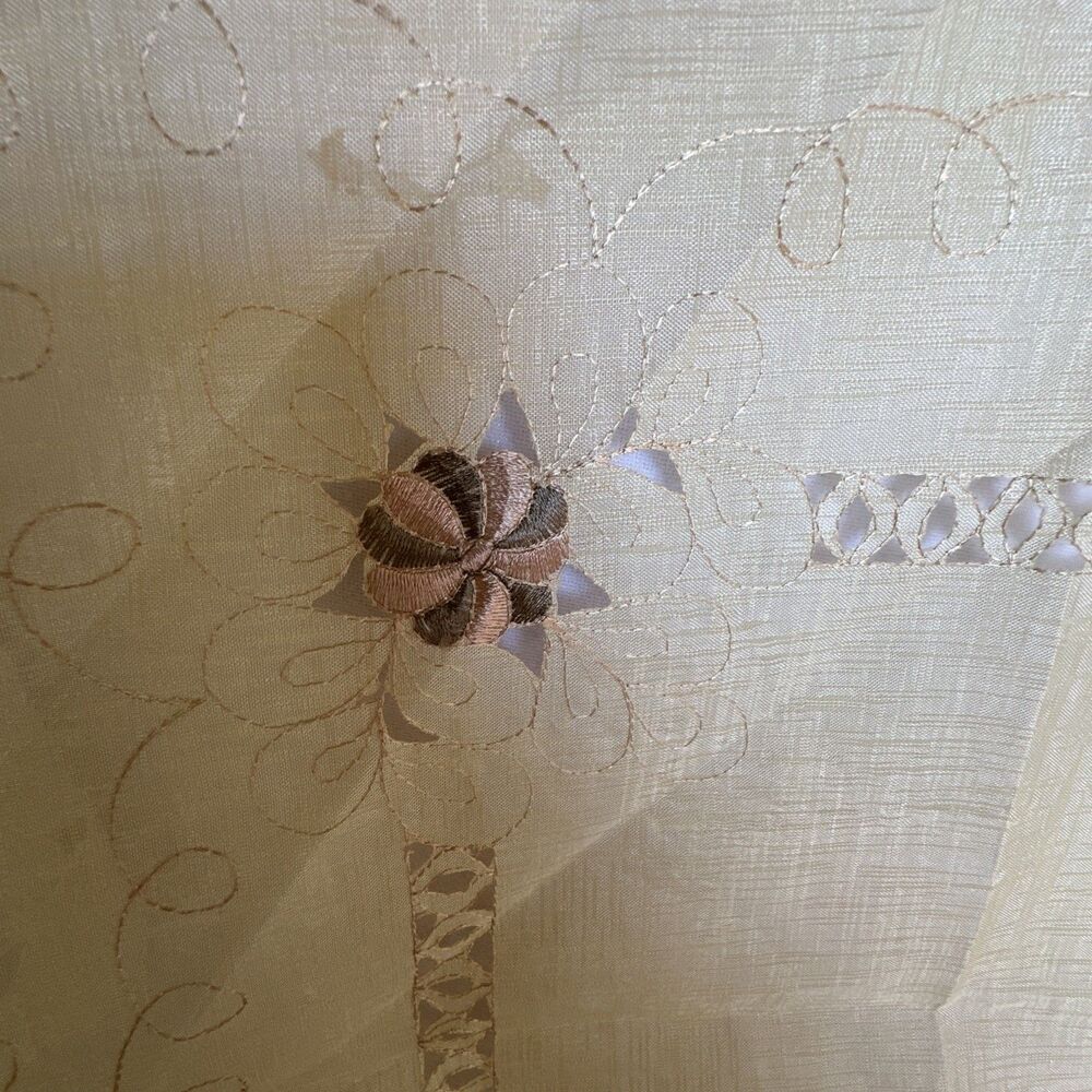 table cloth - Picture 15 of 16